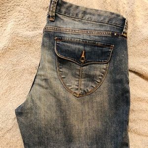 Lucky Capri Jeans 14